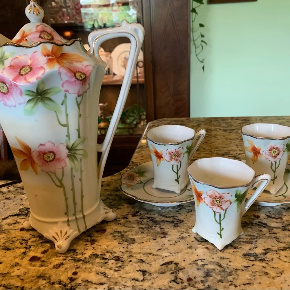 Nippon chocolate teapot and cups
